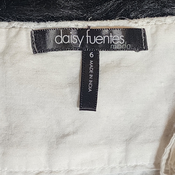 Daisy Fuentes White Cotton Cami/Tank with Crocheted Lace Size 6 - Picture 7 of 8